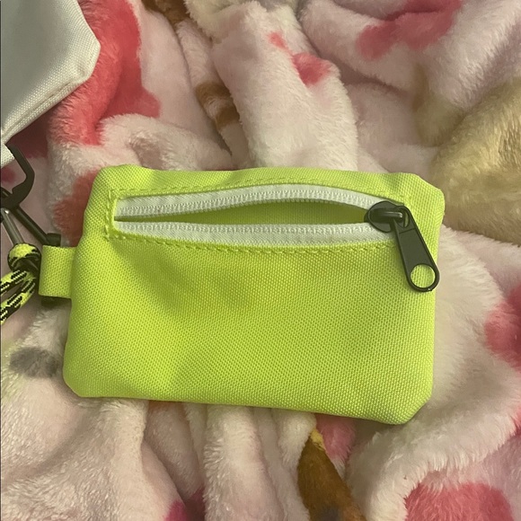 Free People , Green, and White Crossbody Bag - Picture 6 of 10